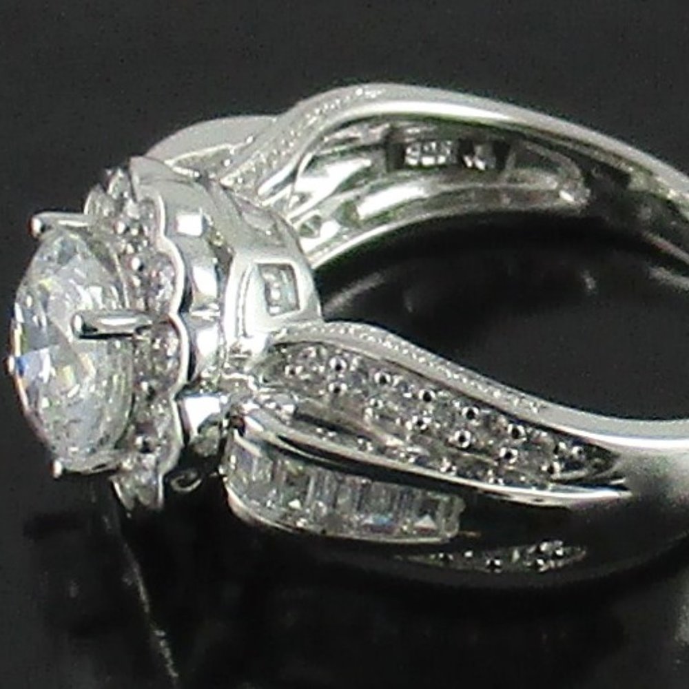 Victoria Wieck 3.42ct Absolute "Floral" Frame Ring - Picture 9 of 14